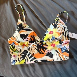 NWT Old Navy bikini top size M